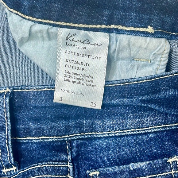 EUC Women’s KanCan dark washed skinny jeans size 3/25 - Picture 4 of 4